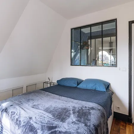 Amazing View 2bd Montmartre! Apartment